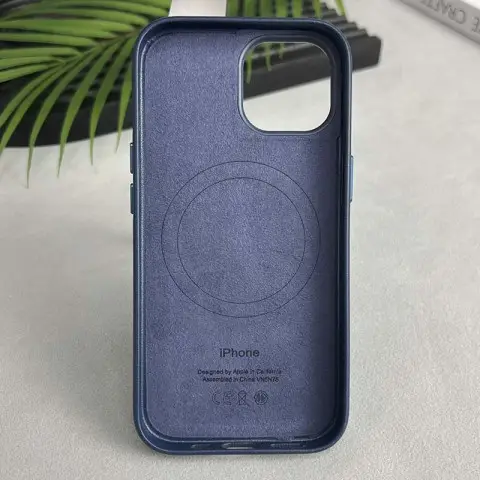 Шкіряний чохол Leather Case (AAA) with MagSafe and Animation для Apple iPhone 16 Pro (6.3") Blue