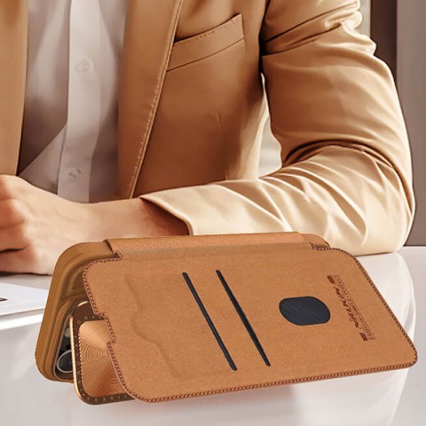 Шкіряний чохол-книжка Nillkin Qin Prop для Apple iPhone 16 (6.1") Brown