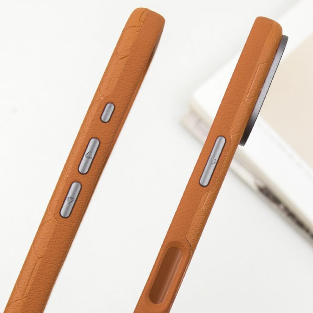 Кожаный чехол Carved with MagSafe для Apple iPhone 16 (6.1")