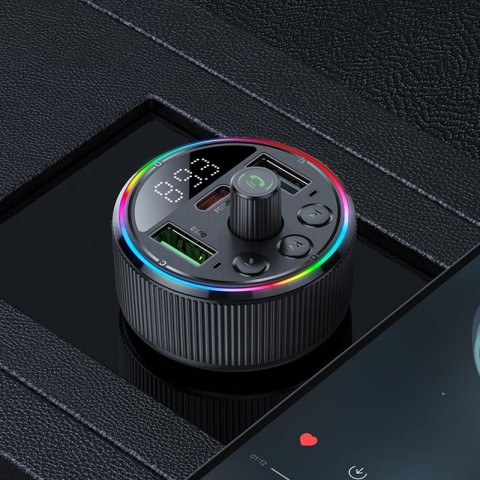 АЗП FM модулятор Hoco E82 Guerrero PD30W+QC3.0 (2USB-A/1C) Black