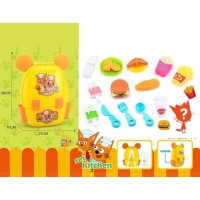 Набір продуктів у рюкзаку Три коти