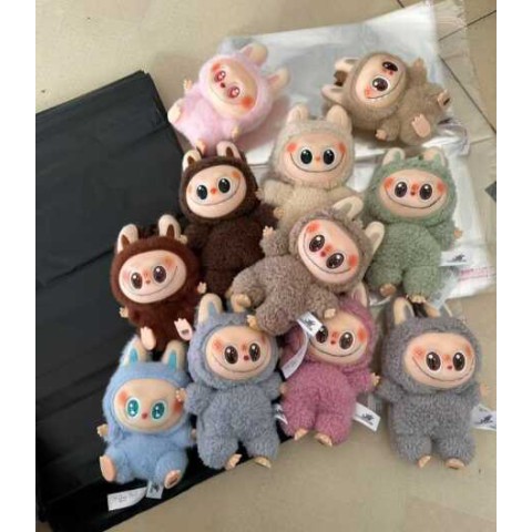 М'яка іграшка LABUBU герой сюрприз висота 18 см мікс M18917