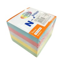 Папір для нотаток, 80x80 мм, 700 аркушів (В асортименті)