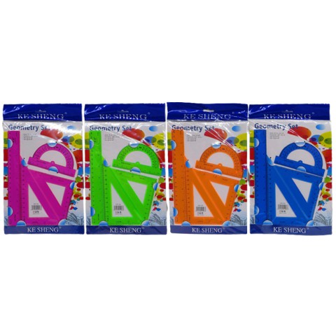 Набір лінійок 4 шт (лінійка 20 см, 2 трикутники, транспортир) пластик (В асортименті)