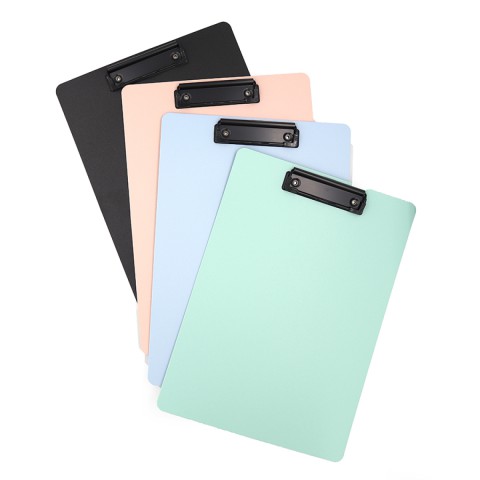 Планшет пластиковий А4 Кольоровий з металевим притиском, 31x22 см, 4229BJ (В асортименті)