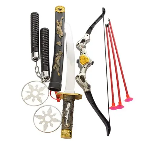 Ігровий набір Ніндзя зі зброєю, лук, 3 стріли з присосками, меч, нунчаки, 2 сюрікени, 8610