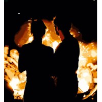 Набір для розпису по номерах Силуети в вогні, Strateg, 40x40 см, SK027