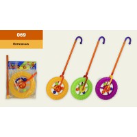 Каталка колесо діаметр 23 см ручка 43 см (в асортименті) 069