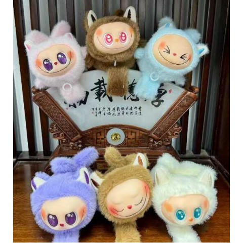 М'яка іграшка-браслет LABUBU мікс кольорів 12 см M18915