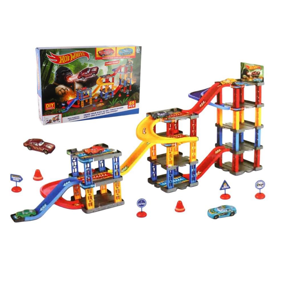 Трек 69 елементів, довжина 102см, 3 металопластикові машинки, 3 парковки, дорожні знаки, в кор. /36/