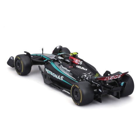 Колекційна автомодель Mercedes-AMG F1 W15 Performance (2024) Bburago 18-38208, 1:43 масштаб