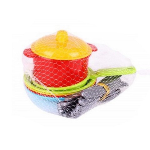 Ігровий набір Посуду "Маринка 10" 1646TXK 4 тарілочки зі столовими приборами