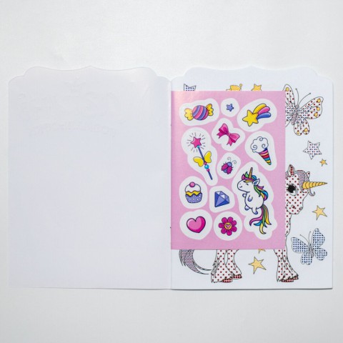 Водна розмальовка "Принцеси" 10171025, 8 сторінок, 22 наліпки