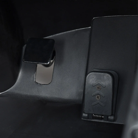 Дитячий електромобіль Bambi Racer M 4055AL-1 до 100 кг