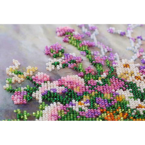 Набір-міді для вишивання бісером "Ніжний букет" AMB-035 20х20 см