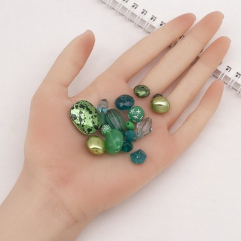 Декоративні намистинки для творчості Бомбей Dom Busin УТ100014221 в упаковці 110 шт