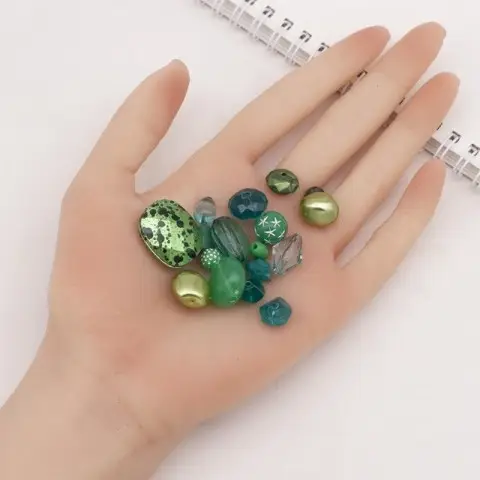 Декоративні намистинки для творчості Бомбей Dom Busin УТ100014221 в упаковці 110 шт