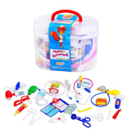 Ігровий набір лікаря М 0461 у валізі