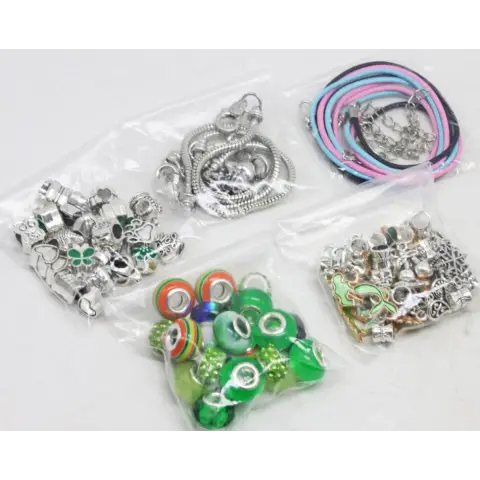 Набір для створення браслетів і підвісок B4343(Green) із шармами