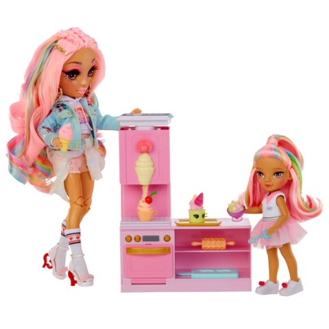 Ігровий набір із лялькою серії "Littles" Кондитерська Кенді Rainbow High 522058