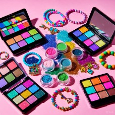Косметика та біжутерія