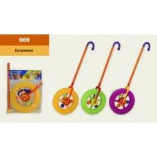 Каталка колесо діаметр 23 см ручка 43 см (в асортименті) 069